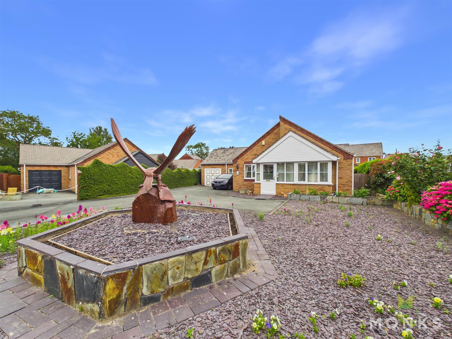 15 Criggion Close, Four Crosses, SY22 6NP For Sale